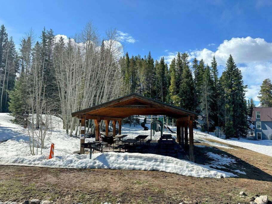 Winter Haus, Winter Park 2 Bedrooms Corner Unit W Outdoor Patio Walking Distance To The Center Of Town エクステリア 写真