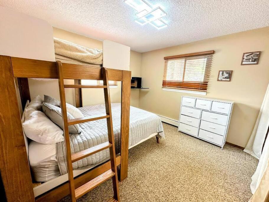 Winter Haus, Winter Park 2 Bedrooms Corner Unit W Outdoor Patio Walking Distance To The Center Of Town エクステリア 写真